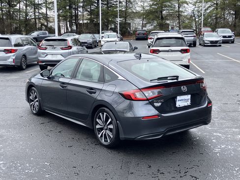 Certified 2024 Honda Civic EX-L image 8