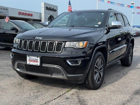 Used 2022 Jeep Grand Cherokee Limited w/ Trailer Tow Group IV AWD/4WD image 9