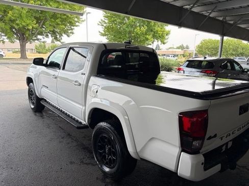 Used 2022 Toyota Tacoma SR5 AWD/4WD image 13