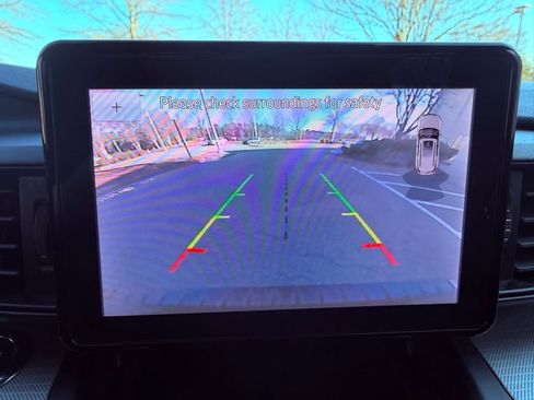 Used 2020 Ford Explorer XLT w/ Class III Trailer Tow Package image 21