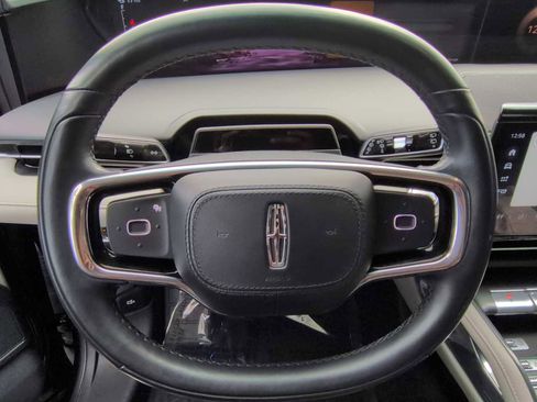 Used 2024 Lincoln Nautilus Reserve image 22