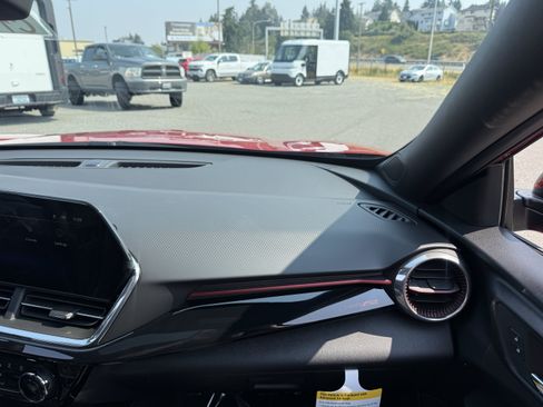 New 2026 Chevrolet Trax RS w/ Sunroof Package FWD image 23