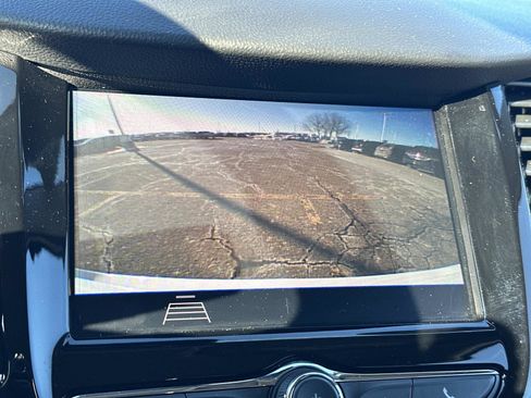 Certified 2022 Chevrolet Trax LT w/ LT Convenience Package image 27