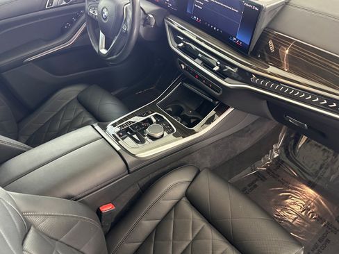 Used 2024 BMW X5 sDrive40i w/ Premium Package RWD image 36