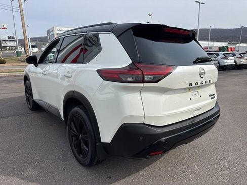 Certified 2023 Nissan Rogue SV w/ SV Premium B Package image 7