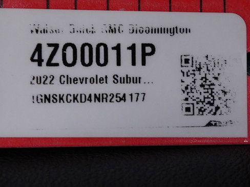 Used 2022 Chevrolet Suburban LT w/ Luxury Package image 35