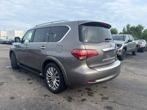 Used 2016 INFINITI QX80 4WD w/ Deluxe Technology Package image 3