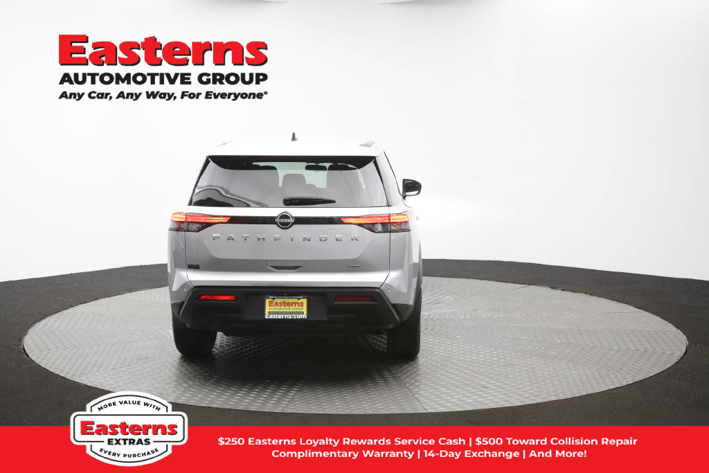 Used 2023 Nissan Pathfinder S AWD/4WD image 37
