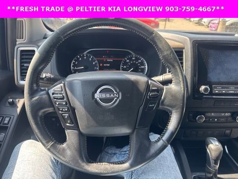Used 2022 Nissan Frontier SV image 18