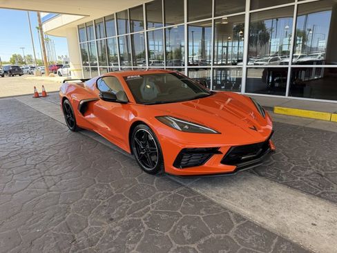 Used 2021 Chevrolet Corvette Stingray Coupe w/ Z51 Performance Package RWD image 5