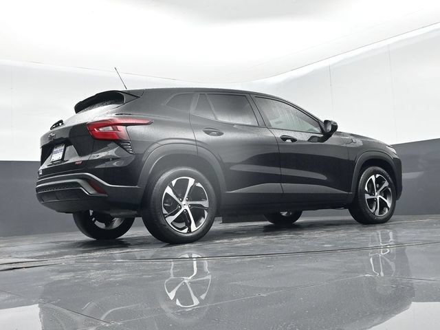 Used 2024 Chevrolet Trax RS w/ Driver Confidence Package FWD image 47