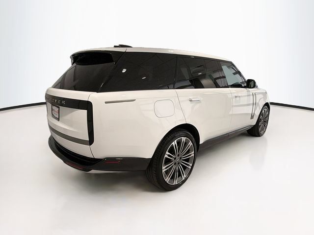 Used 2025 Land Rover Range Rover Long Wheelbase SE AWD/4WD image 6