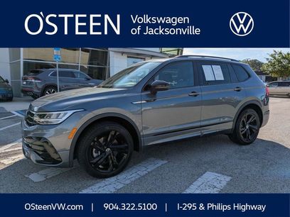 Certified 2024 Volkswagen Tiguan SE R-Line