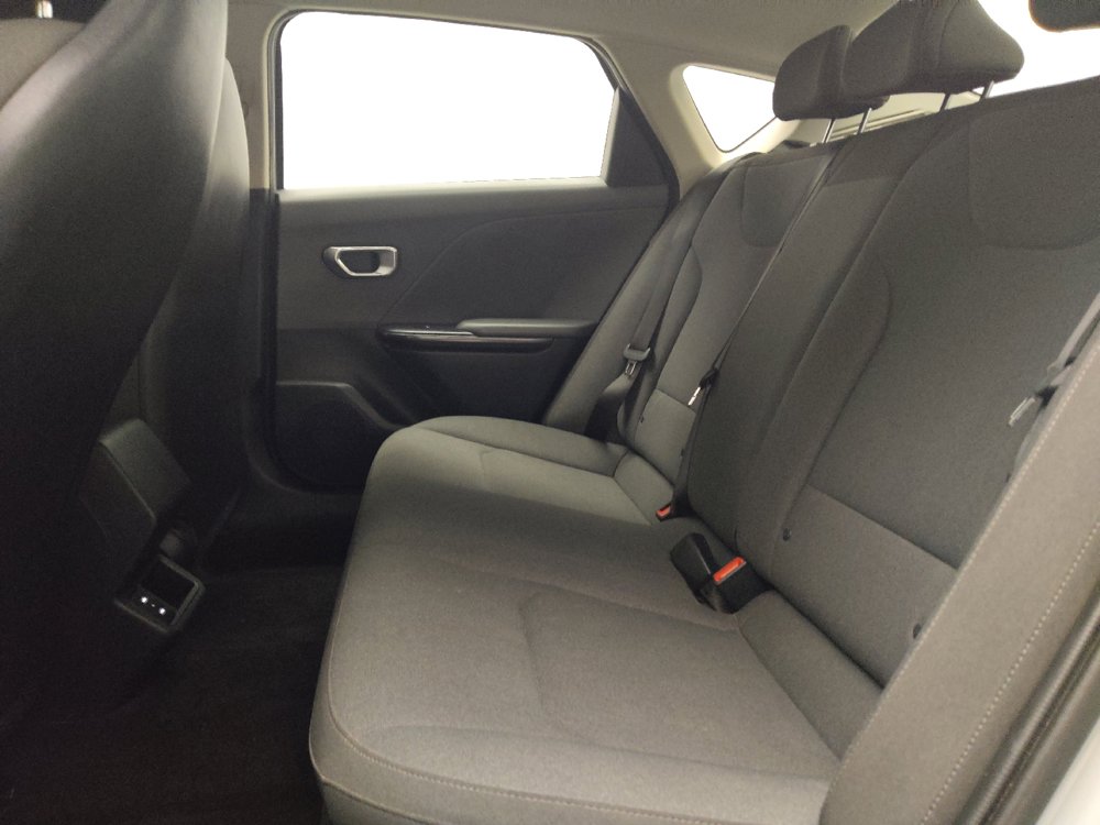 Used 2025 Kia K4 FWD image 18