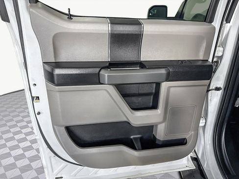 Used 2016 Ford F150 XLT w/ Trailer Tow Package image 24