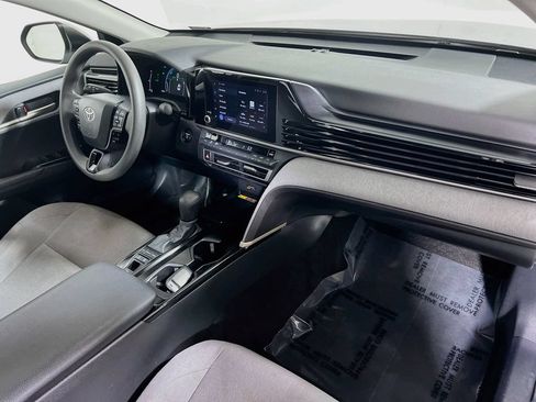 Used 2025 Toyota Camry LE AWD/4WD image 25