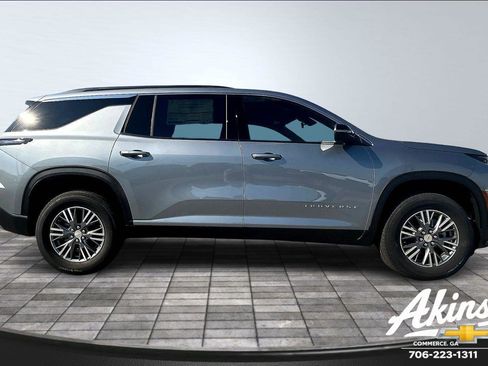 New 2026 Chevrolet Traverse LT image 19