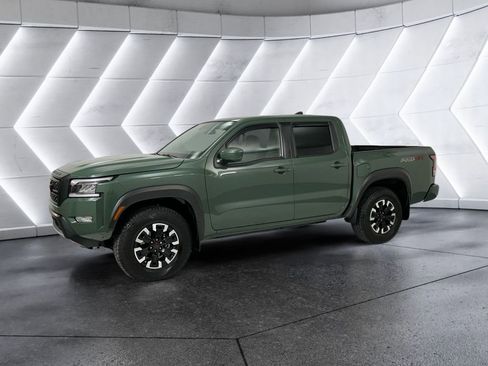 Used 2024 Nissan Frontier PRO-4X w/ Technology Package image 3