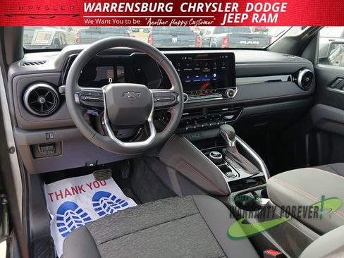 Used 2025 Chevrolet Colorado Z71 image 16