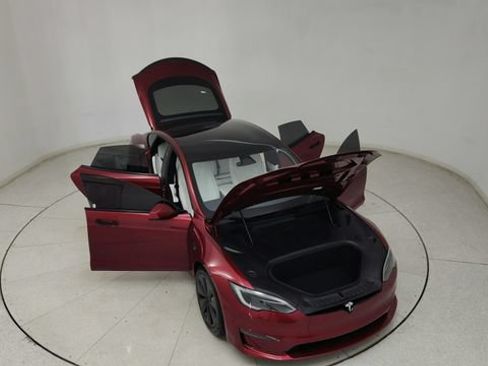 Used 2024 Tesla Model S Plaid AWD/4WD image 29