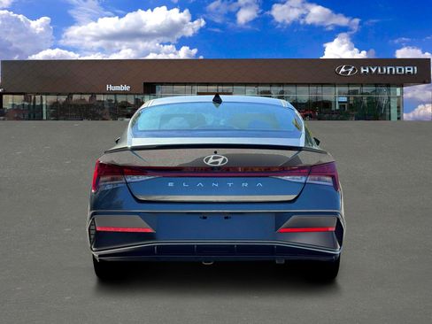 New 2026 Hyundai Elantra SEL Sport Premium FWD image 6