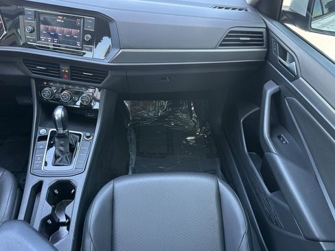 Used 2019 Volkswagen Jetta SE FWD image 30