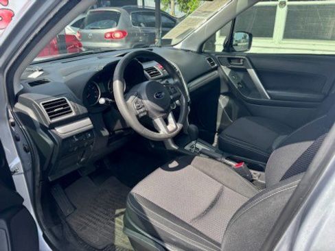Used 2017 Subaru Forester 2.5i w/ Alloy Wheel Package image 8