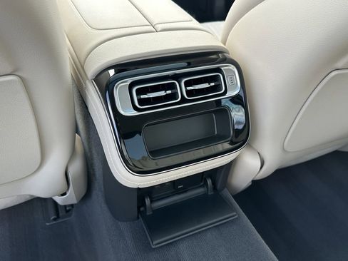 Used 2022 Mercedes-Benz S 500 4MATIC image 26