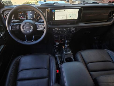 Used 2026 Jeep Wrangler Unlimited Rubicon w/ Safety Group AWD/4WD image 17