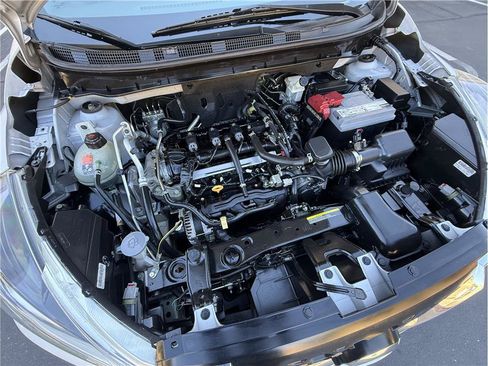 Used 2018 Nissan Kicks S FWD image 16