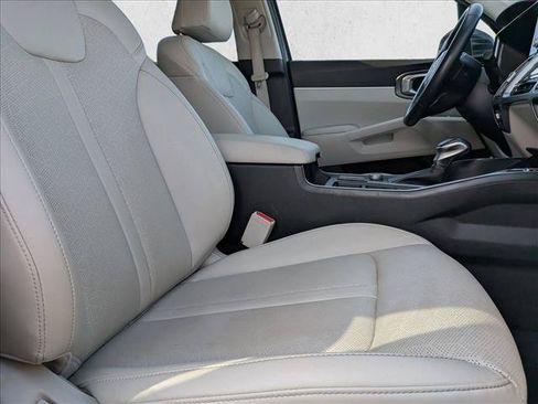 Used 2023 Kia Sorento S FWD image 23