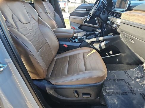 Used 2022 Kia Telluride SX w/ SX Prestige Package image 10