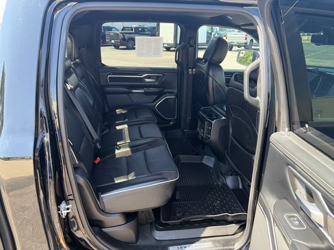 Used 2020 RAM 1500 Laramie AWD/4WD image 15