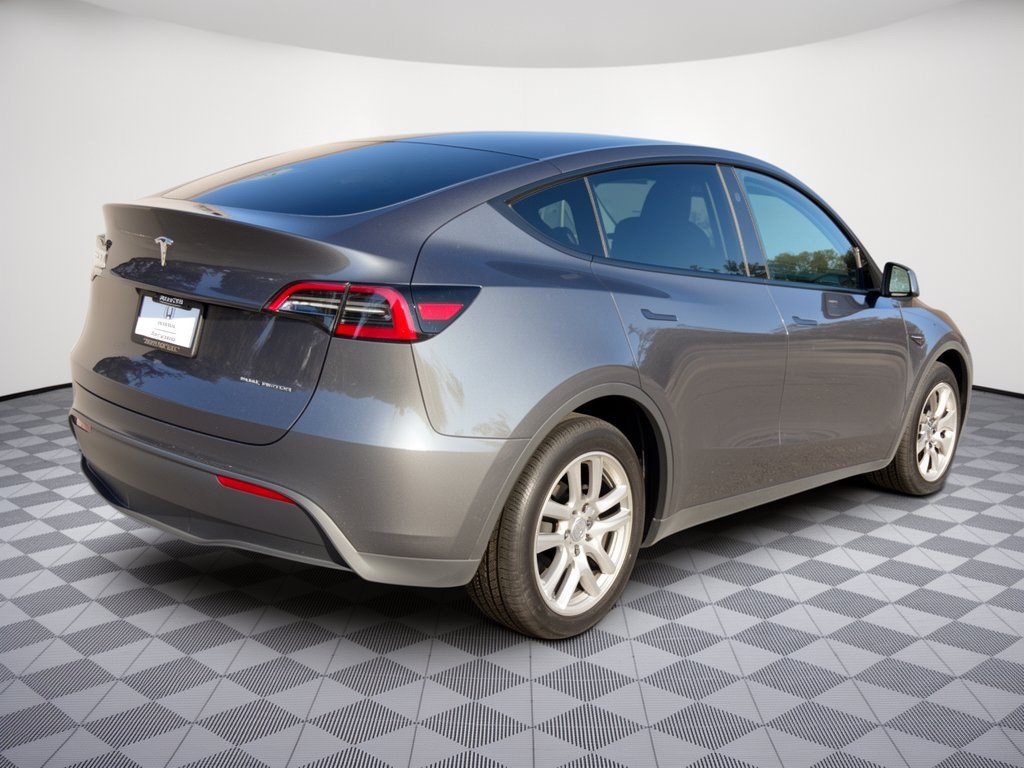 Used 2023 Tesla Model Y Long Range AWD/4WD image 9