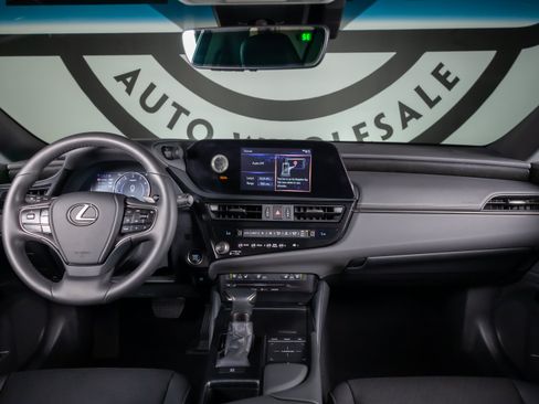 Used 2022 Lexus ES 350 w/ Premium Package FWD image 3