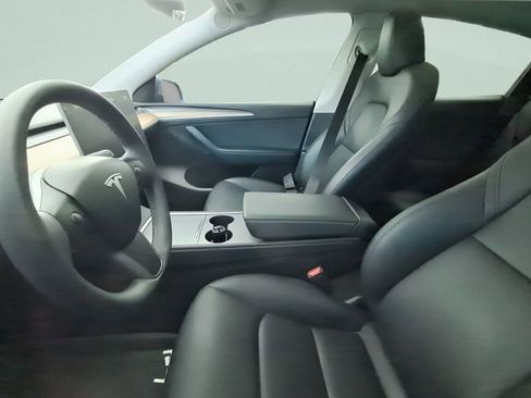 Used 2023 Tesla Model Y Long Range image 7