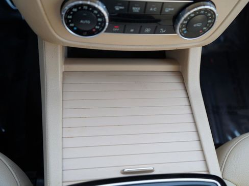 Used 2017 Mercedes-Benz GLE 350 4MATIC image 36