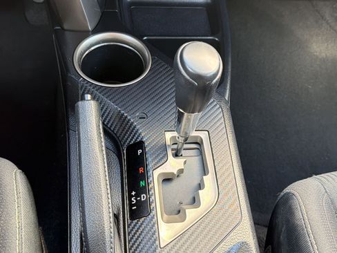 Used 2015 Toyota RAV4 XLE image 24