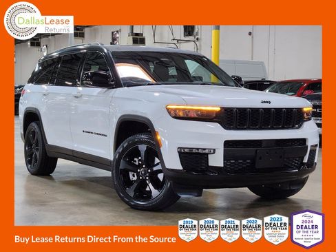 Used 2024 Jeep Grand Cherokee L Limited w/ Black Appearance Package AWD/4WD image 1