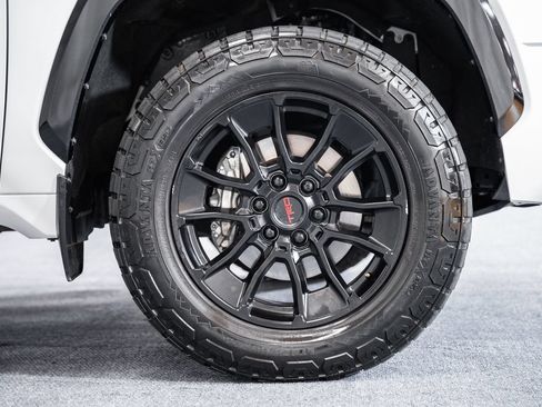 Used 2024 Toyota Tundra Platinum AWD/4WD image 25