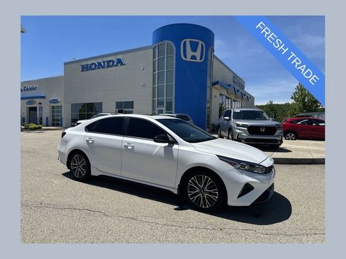 Used 2023 Kia Forte GT-Line w/ GT-Line Premium Package FWD image 1