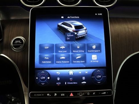 Used 2025 Mercedes-Benz GLC 350e 4MATIC w/ AMG Line image 9