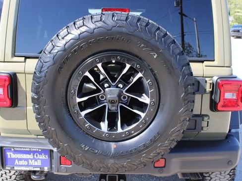 New 2026 Jeep Wrangler Unlimited Rubicon 392 w/ Quick Order Package 27X Moab AWD/4WD image 9