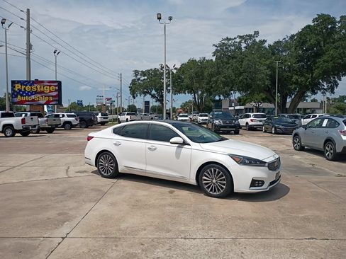 Used 2017 Kia Cadenza Technology FWD image 21