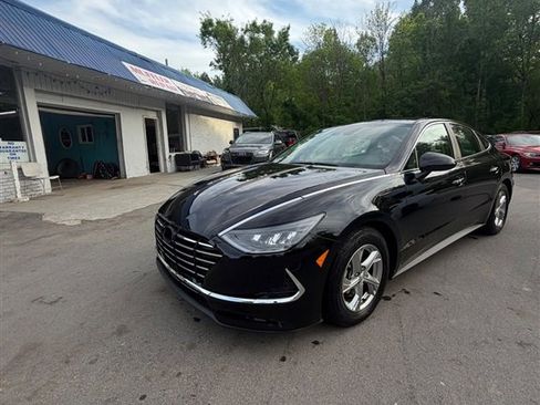 Used 2021 Hyundai Sonata SE w/ Cargo Package FWD image 8