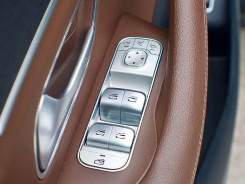 Used 2024 Mercedes-Benz GLE 350 4MATIC image 38