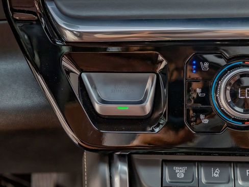 Used 2024 GMC Sierra 2500 Denali Ultimate image 23