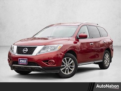 Used 2015 Nissan Pathfinder S image 1