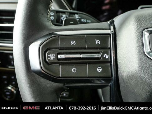 Used 2026 GMC Yukon Denali Ultimate image 11