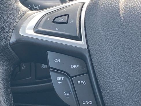 Certified 2023 Ford Edge SEL image 7